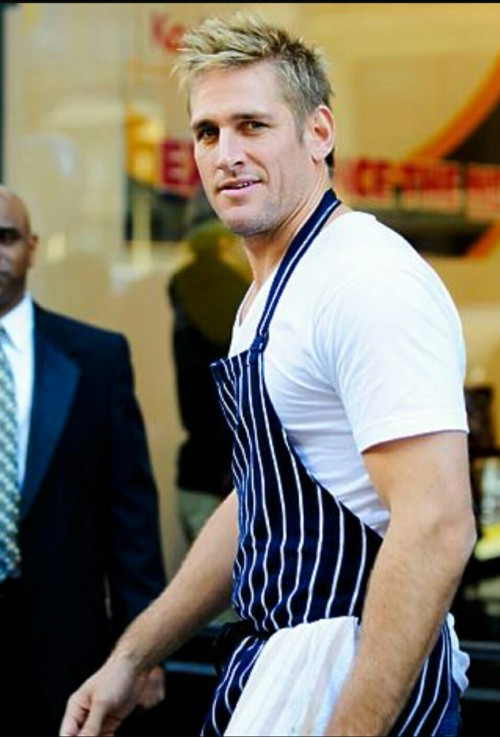 sixpackbellylover:Celebrity Chef Curtis Stone’s weight gain!! Let’s hope he continues!! 