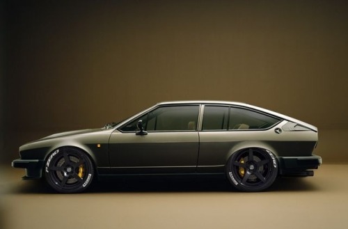 automotiveandlifestyle:  Alfa gtv6