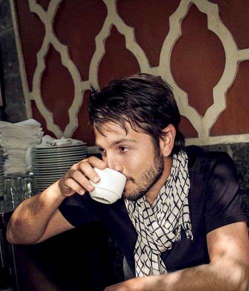 diegolunadaily:Diego Luna photographed by Preston Schlebusch, November 2009 