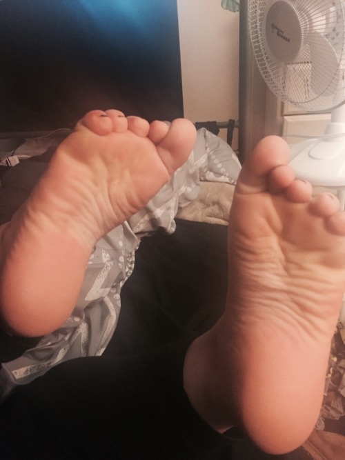 XXX sierra-marie94:  feetandcomics:  sierra-marie94:Scrunched photo