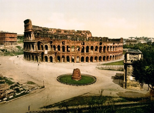 Meta Sudans - Rome (Italy)   The ruins of Meta Sudans survived until the 20th century. In 1936 Benito Mussolini had its remains demolished and paved over to make room for the new traffic circle around the Colosseum.