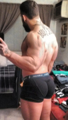 undiefangallery:  Boys got an ass! YUM  Don’t you love a big ass!?  View Post 