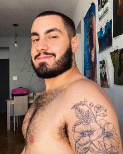 beardedhairyguybr:  Instagram @jonathanwolpert