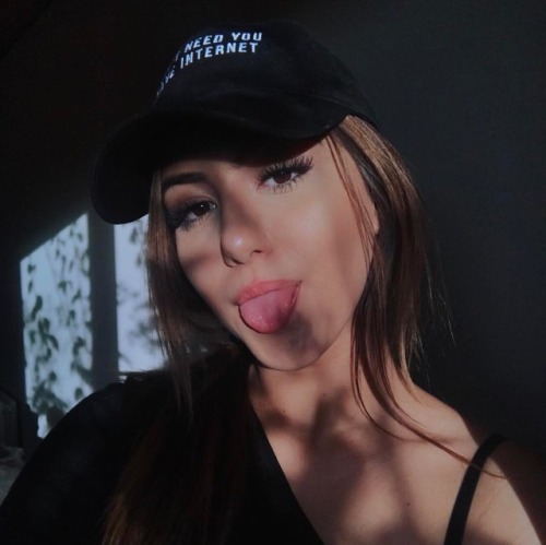 http://streetgrl.tumblr.com/post/160855694387