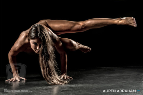 Porn photo loveoffemalemuscle:  Lauren Abraham