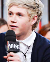 starkniall:  Niall Horan + His cute clover necklace. 