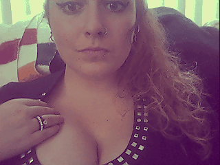 coffee-cigarettes-and-cinema: Reblog for my kik ;D <3 Kik bae