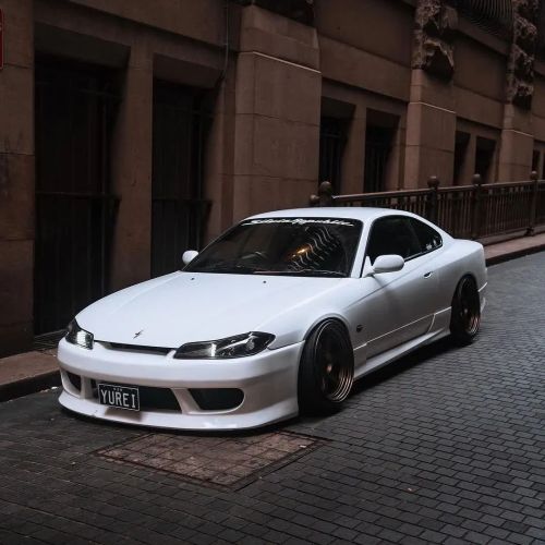 untouchvbles:  Nissan Silvia (S15)
