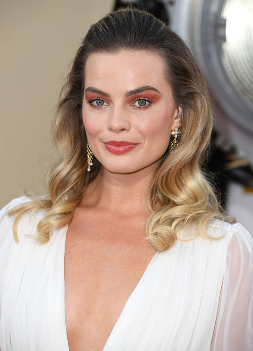 mia-goths: MARGOT ROBBIE@ ‘Once Upon A Time…. In Hollywood’ Premiere (July 22, 20
