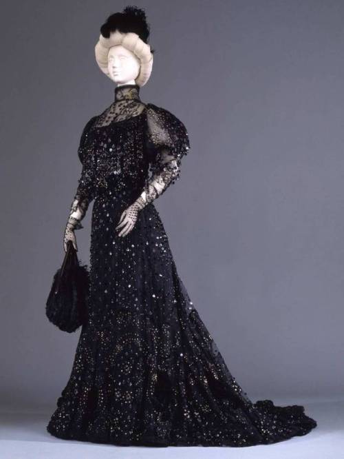 Spangled and Beaded Evening Dress, ca. 1900Sartoria Maria Berardelli, Roma Palazzo Pitti via Europea