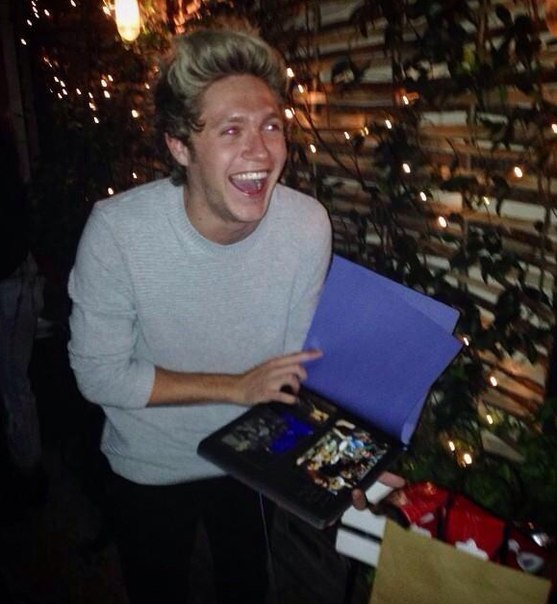 direct-news:  Niall’s 21st birthday party. 06/9/14 