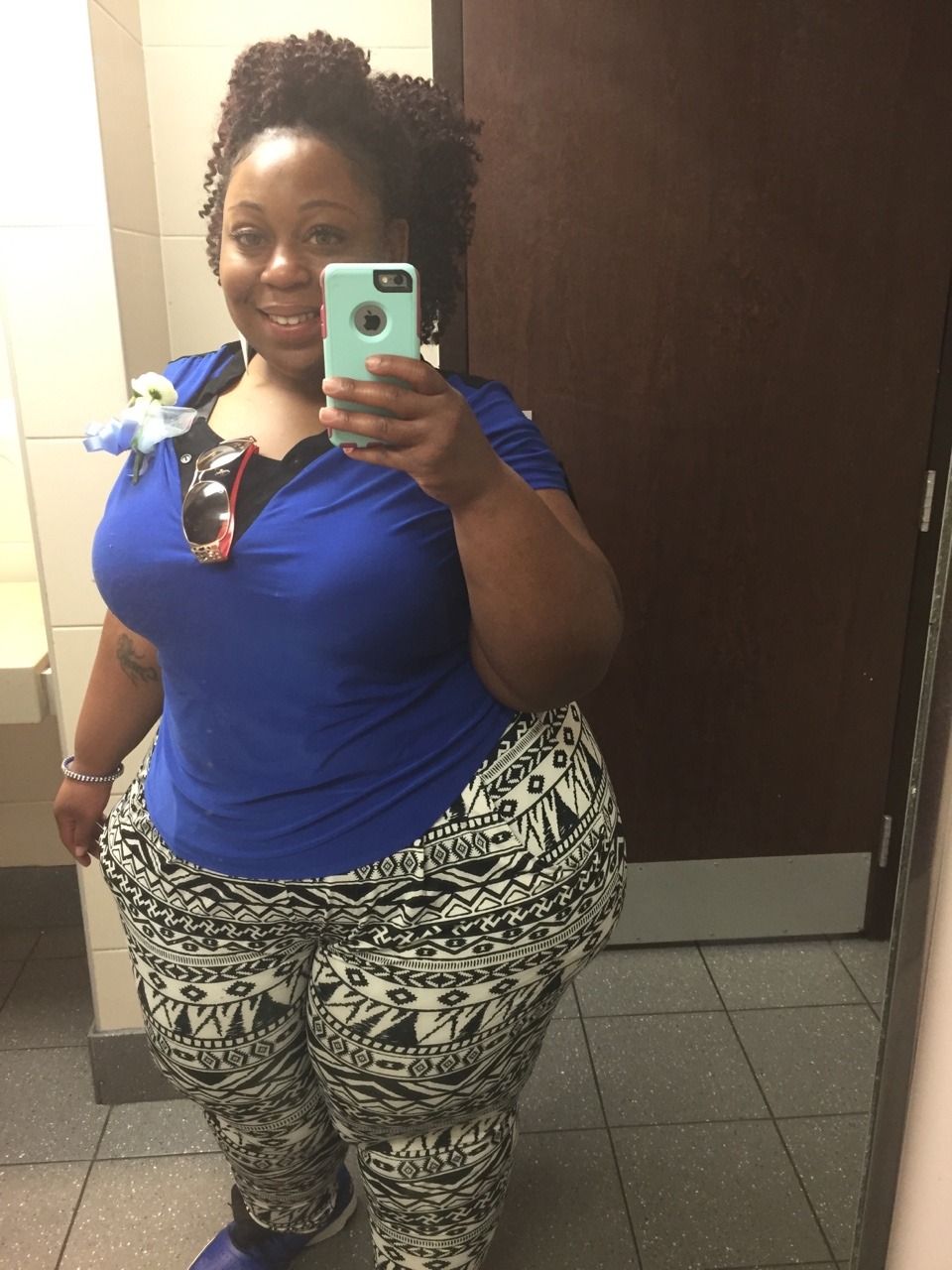 obless22:  Looks at those hips