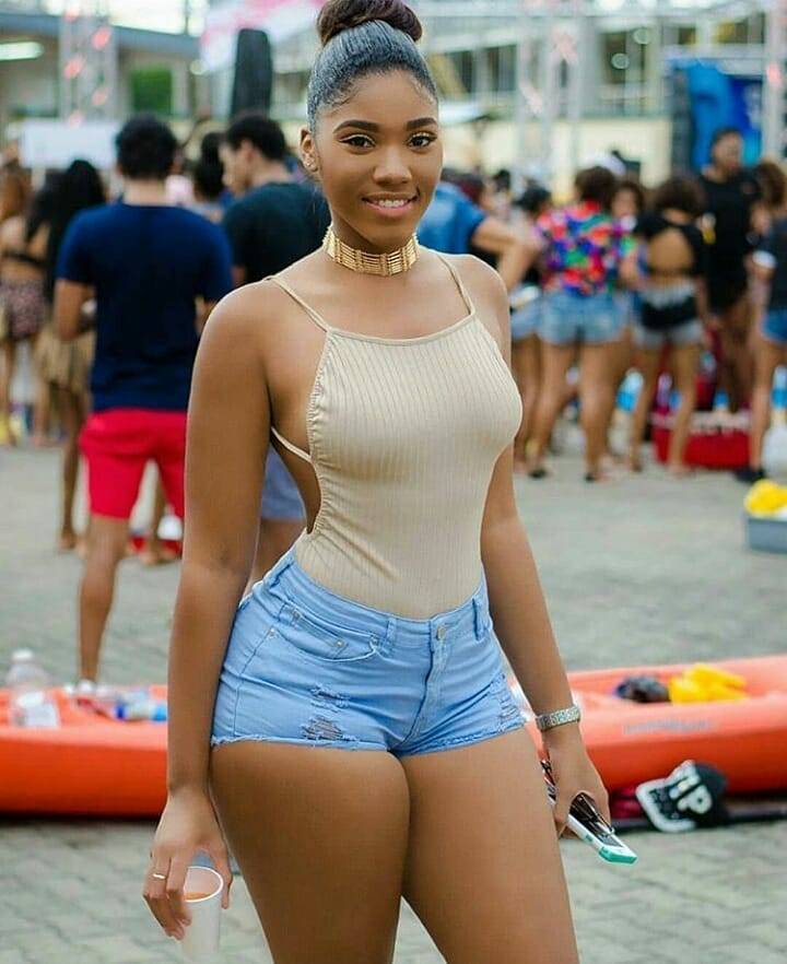 gdh1212:  STACKED BEAUTY 