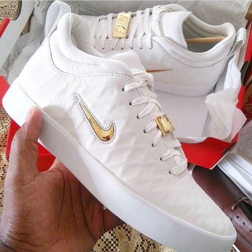 Nike Tiempo Vetta 17 &lsquo;Gold&rsquo;