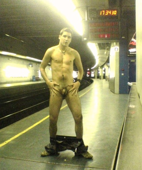 Displaying his naked body on a subway platform…his hands seem to indicate that he is particularly into showing his cock and balls.