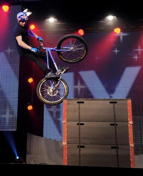 brian90tb:  Danny MacAskill (Official Fanpage)     shot from last weekend’s show at Sportnacht in Da