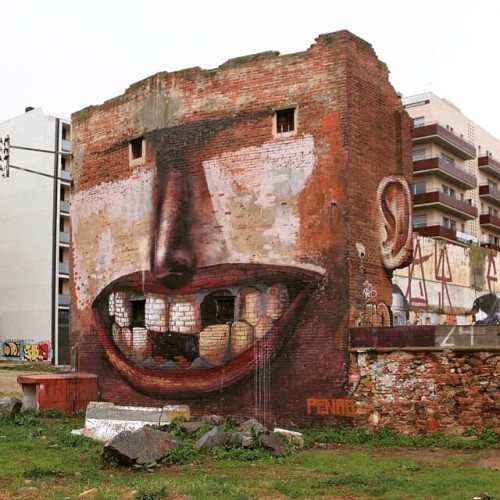 soupmagazine:#streetart #sprayart #stencil #graffiti #urbanart #murales #mural