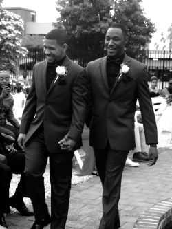 lamonte13:  This is a sample of the best day of my life. THOMPSON-THOMAS #unity #husbands #love @thecelestialchild