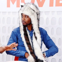 pumpkinmcqueen:  gael-garcia:  😙  So cute