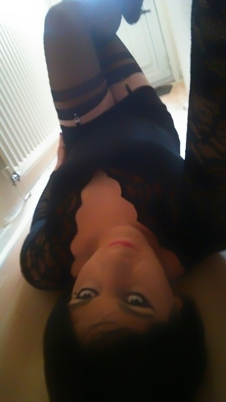 sissytrainxpose:  Such a lovely sissy!