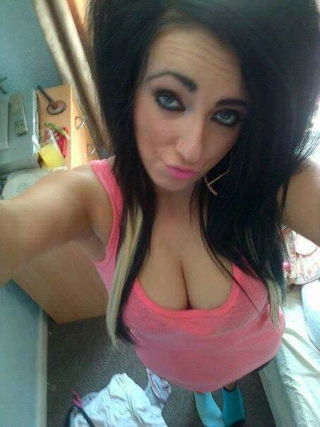 chavslutsandslags:  Chav Cumbucket!