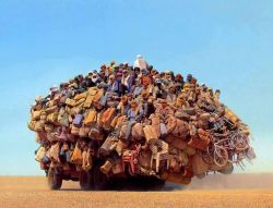 jedavu:  10 Of The Most Overloaded Vehicles