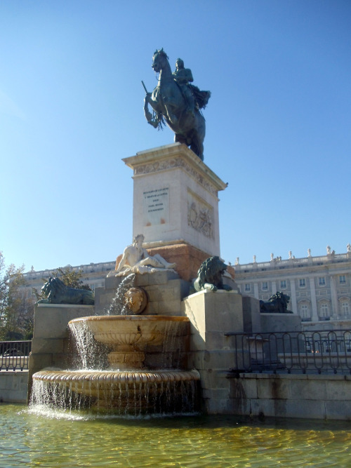 Plaza de Oriente, Madrid, Spain.