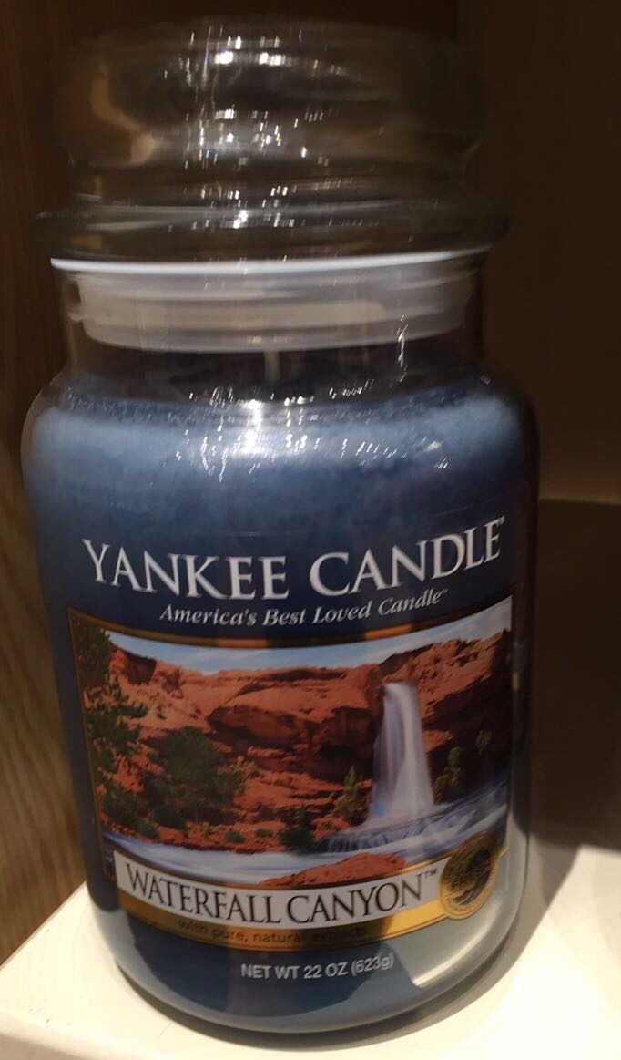 catsandwich:  MAN candles for your MANLY scent desires for MEN all MEN no woman allowed