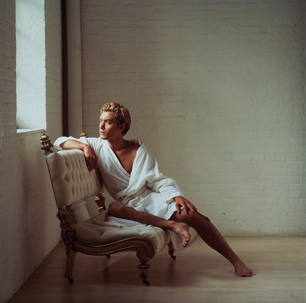 don-dake:Jude Law | by Lord Snowdon (c.1996)
