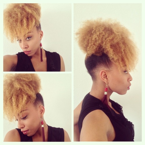 High afro puff + a bang - Easy Style Inspiration  Instagram @holymane_ Blog: Http://holymadiary.word