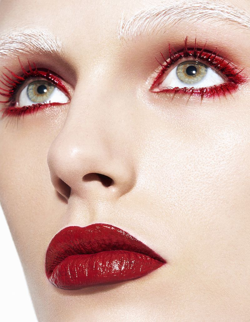 stormtrooperfashion:  Madison Headrick in “Red Crush” by Kai Z Feng for Harper’s