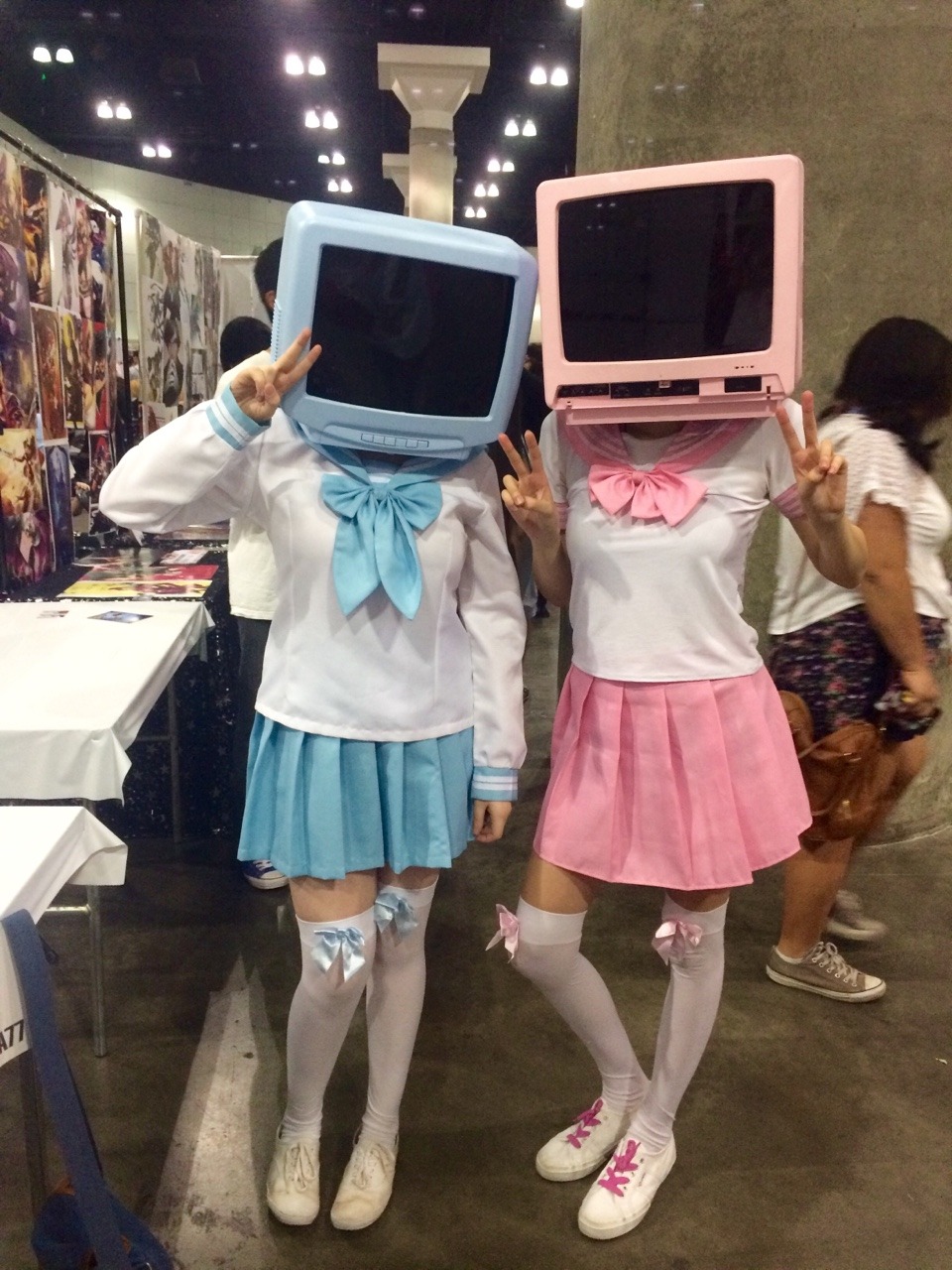 tinydangerous:  Super cute object head girls I came across in the dealer’s hall!