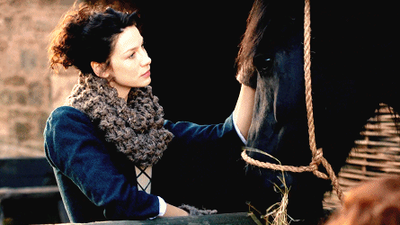 lulu-tan79:  “Why do the horses love Caitriona more?” (Other than mints, I do love Claire/Cait’s way of stroking horses – so gentle and soothing.) 