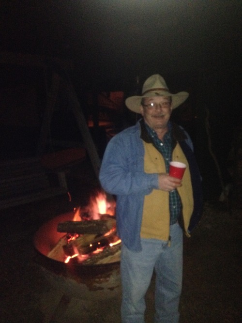 burtsmithers:Yep, that’s me.  red solo cup, I fill you up.