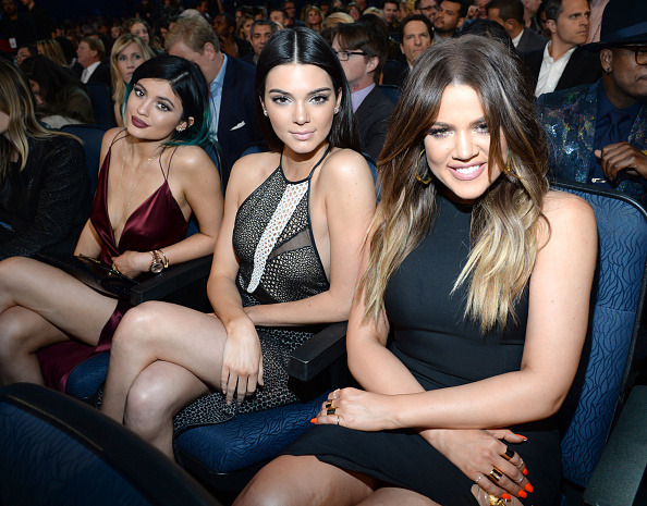 jenner-news:  11.23.14 Kendall, Kylie, and Khloe on the red carpet at the AMAs