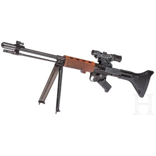 German paratrooper FG 42/1 rifle with ZF 4 scope, World War IIfrom Hermann Historica