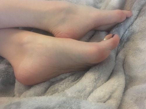 babyfeet5: babyfeet5:how soft do you think they are? ☺️ footrubs sound nice :*