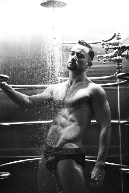    Mark Kanemura by Arnaldo Anaya-Lucca   
