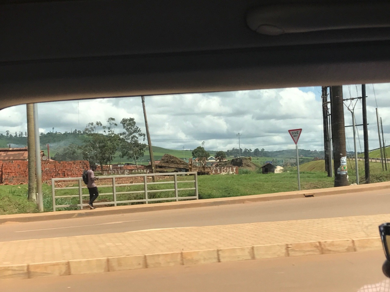 Pics of the hilly terrain in and around Kampala, Uganda 🇺🇬🇺🇬