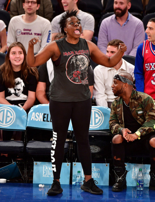 casualtyfriday: Leslie Jones gets amped up during the 76ers vs. Knicks game Wednesday at Madison Squ