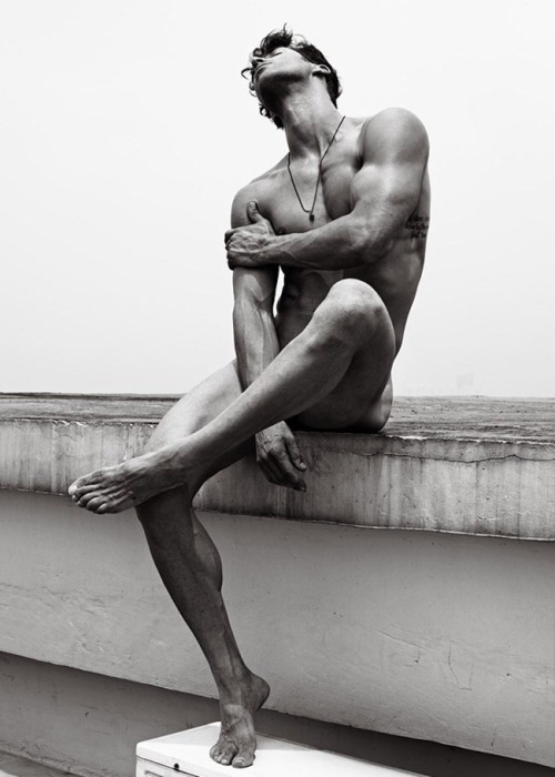 isaacjestevez:Clauss Castro by Wong Sim