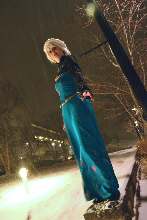 Katsucon 2014 Impromptu Night Shoot - Elsa from Disney&rsquo;s Frozen! I&rsquo;m still so ne