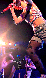6.5K CELEBRATION: + FAVORITE HAYLEY LOOKS For @ricky-olson