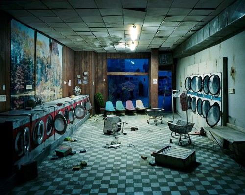 the-gasoline-station:Miniature sets built, lit, and photographed by Lori Nix