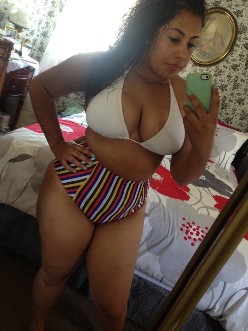 sex-slave-jay:  Instagram - xocurlyjaayy porn pictures