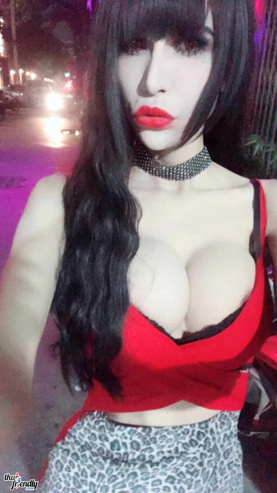 ladyboysofpattaya:  I’m ladyboy in puttaya I can do everything   https://goo.gl/jqXkrc
