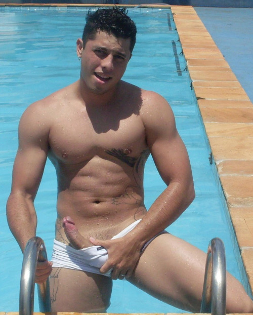 brazilmen:  brazilian gogo dancer Maycon Colombo brazilmen.tumblr.com contact me: brazilmen@mail.com 