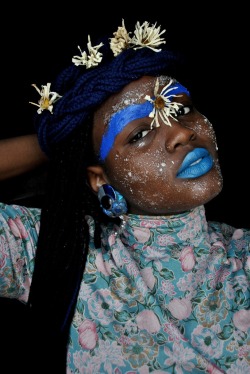 noianegre:  the blues is more than a colorPhotography Credit: Senorita