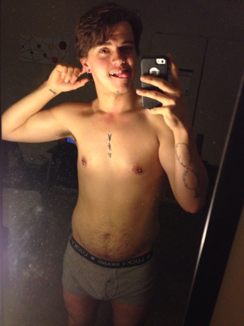 thatoneguy9892:  I missed tummy Tuesday by a couple of hours, but here they are 😁