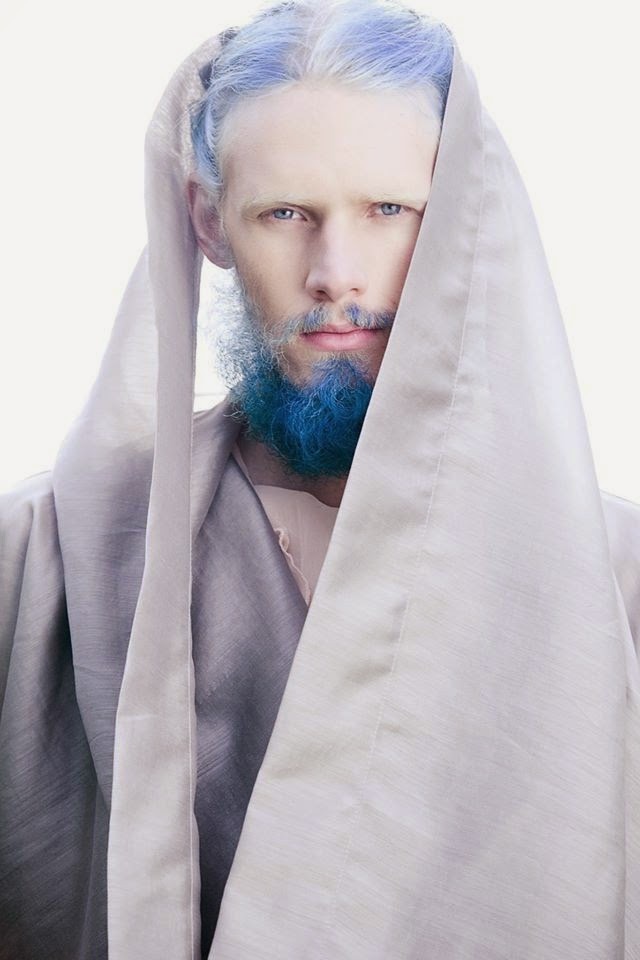 ohthentic:  carflopa:  Model Berthold Rothas by Verena Mandragora.  ohthentic 
